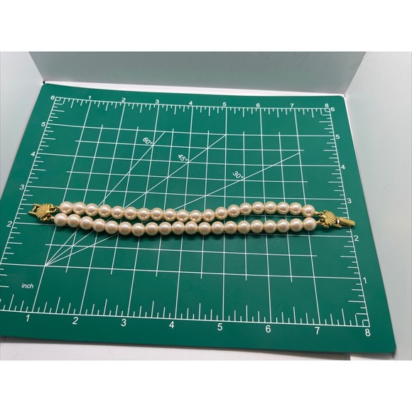 Vintage Richelieu Faux Pearl 2 Strand  Bracelet Gold Tone Chain Signed 7 Inch - Picture 7 of 15
